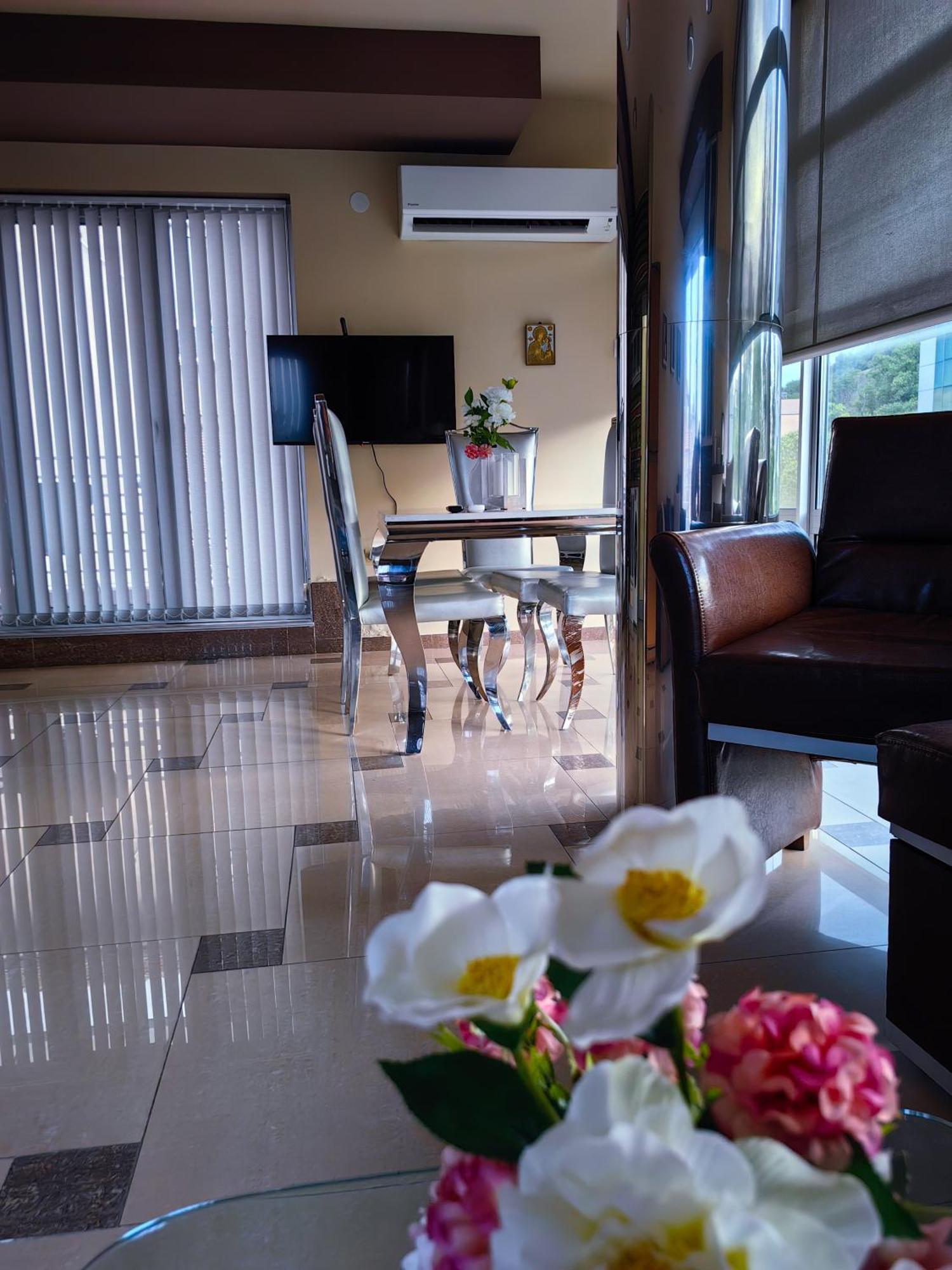 The View Apartment Plovdiv Kültér fotó